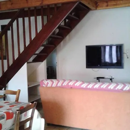 Casa vacanze Maison De 2 Chambres A Avec Magnifique Vue Sur La Montagne Et Terrasse Amenagee